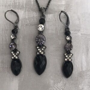 Beautiful Dark Silver Toned Necklace & Earrings; Black, Clear & Clear Grey Gems